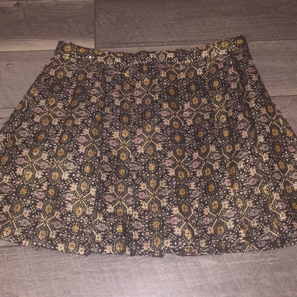 Forever 21 plus gold and black skirt pleated BNWT